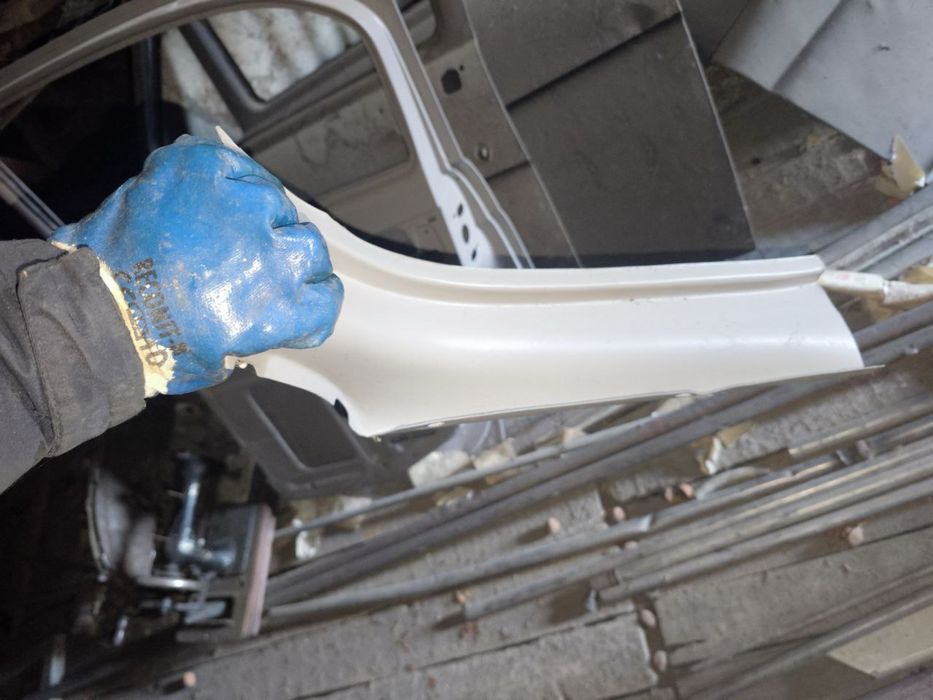 Двери, крылья, капот газ 21