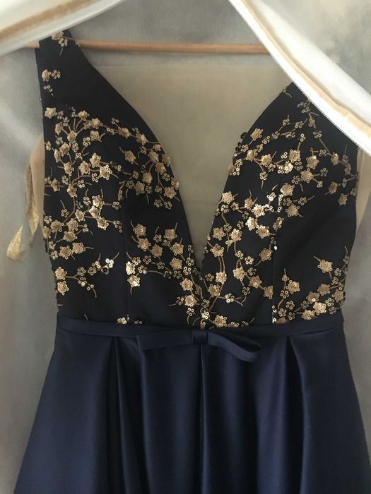 Вечірня сукня / випускна сукня