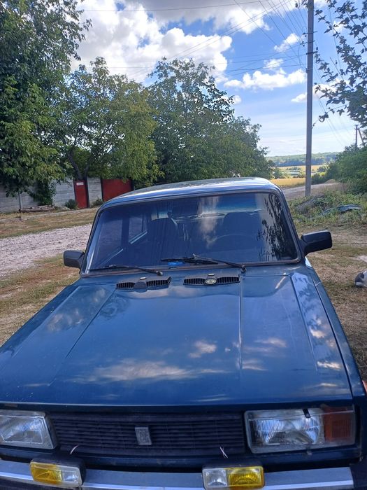 Автомобіль Ваз 2105