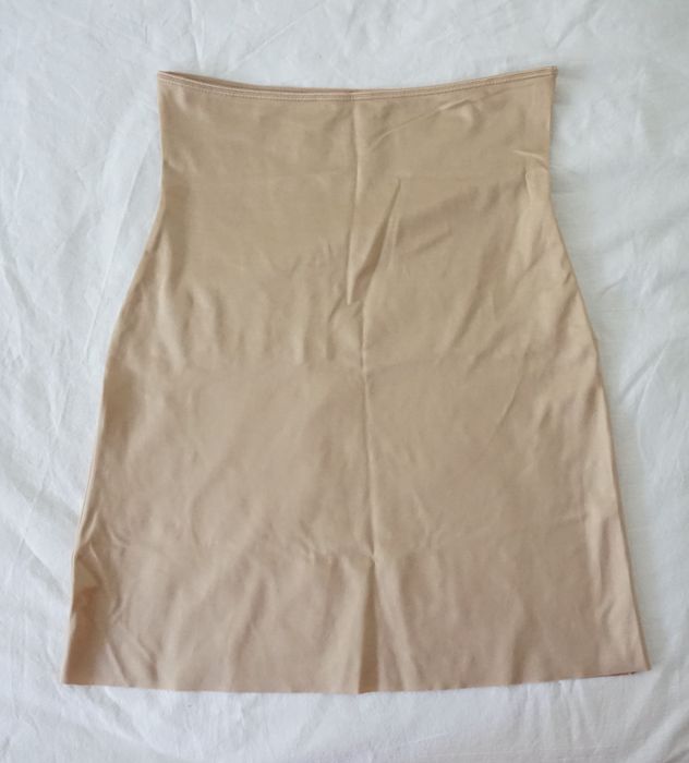 Spanx Body Modelujące Open Slimplicity Camisole r. L