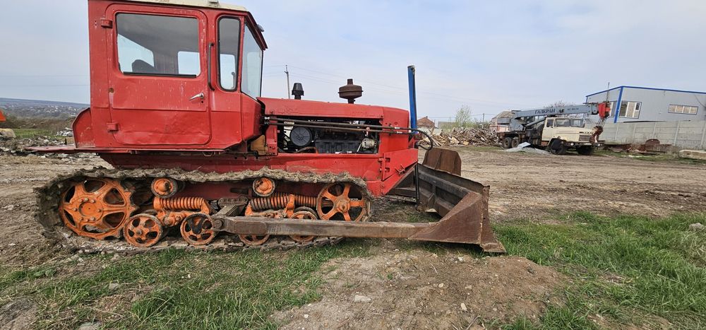 Продам  бульдозер дт-75