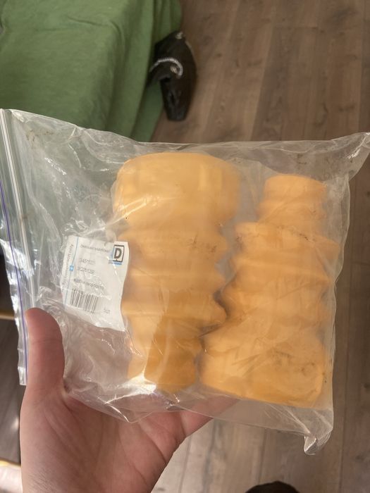 Отбойник заднего амортизатора новый для Skoda Octavia