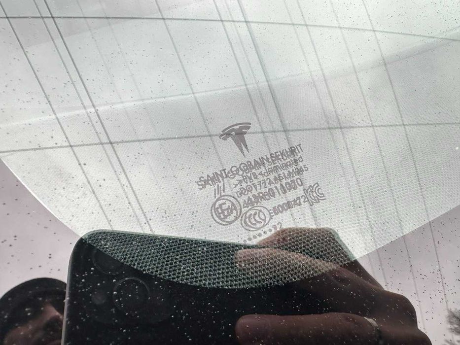 продам Tesla 3 2023