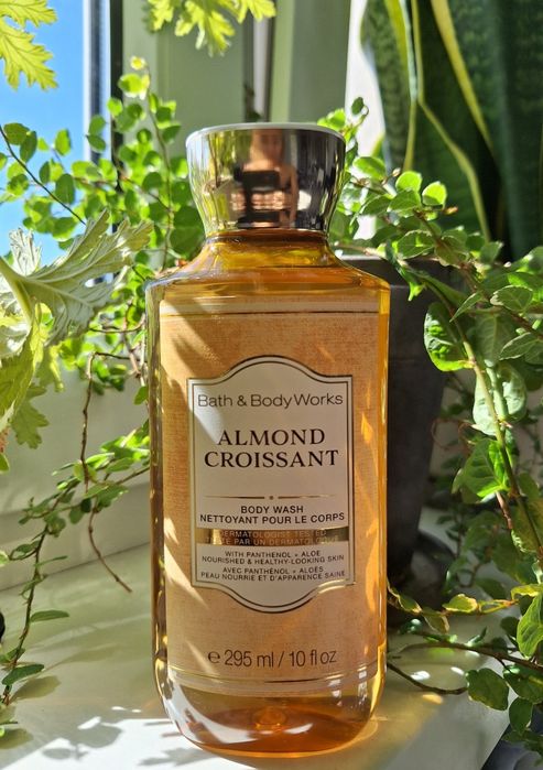 Bath and body works Almond Croissant Żel pod prysznic 295ml