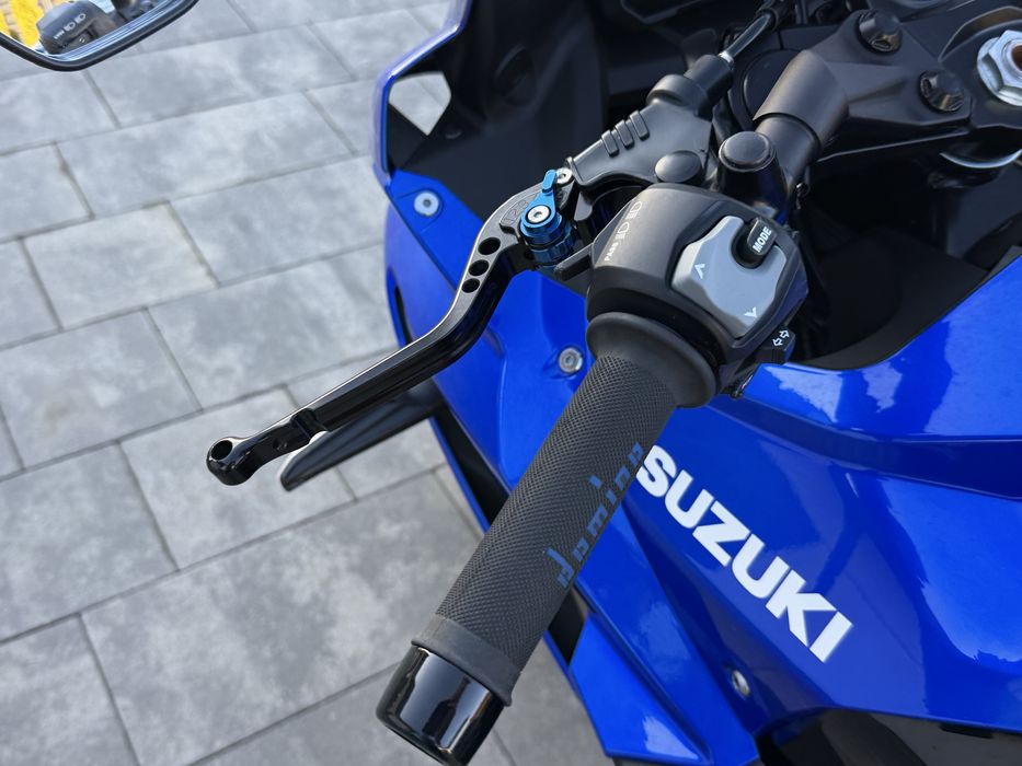 Suzuki gsx 8r 2024