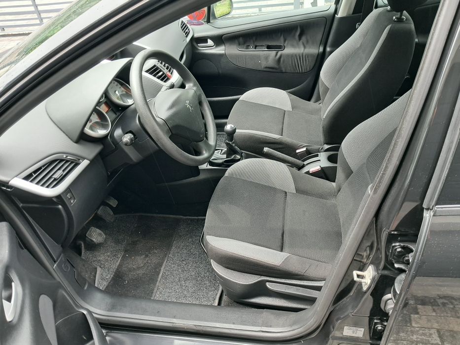 Peugeot 207 1.4  stary silnik Klima zarejestrowany