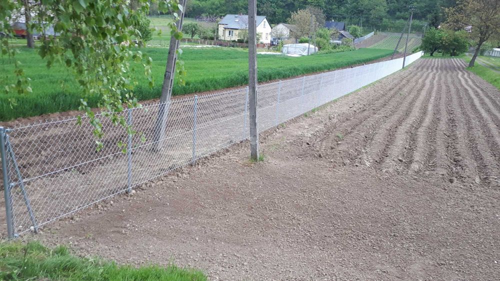 Montaż ogrodzeń siatka, panele