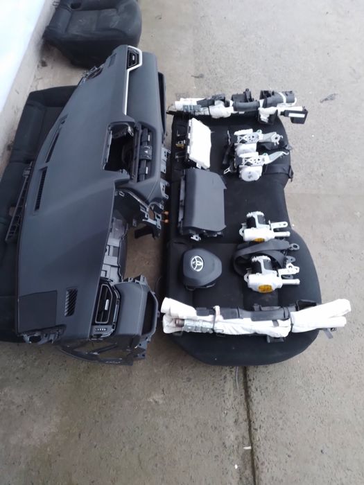 Безпека тойота рав4 Toyota rav4 airbag 2019-2022