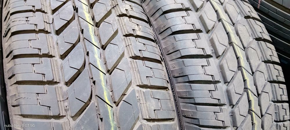 Pneus 235/75/15 Michelin