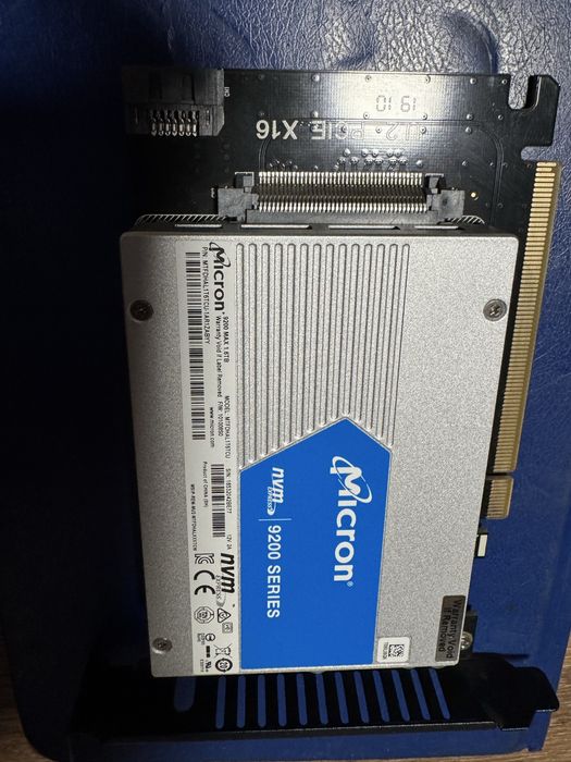 Micron 9200MAX 1.6TB ssd