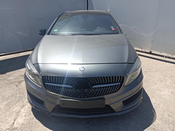 Para peças MERCEDES-BENZ Classe A (W176)