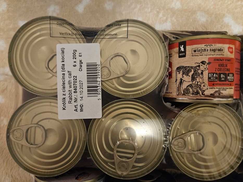 Mokra karma dla kota wiejska zagroda, pan mięsko, macs, mjamjam inne