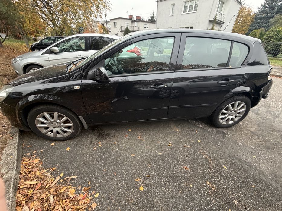 Opel  Astra H 1.6