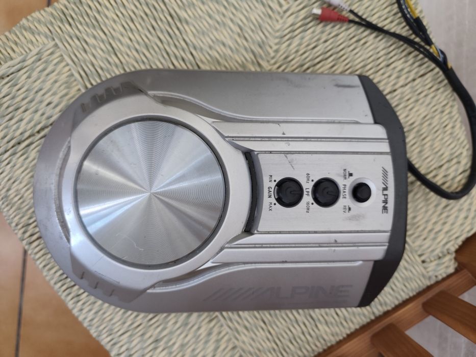 Subwoofer Ativo Alpine SWD-1600 – Excelente Som
