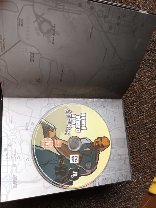 Grand Theft Auto GTA - San Andreas - Com Guias da Cidade