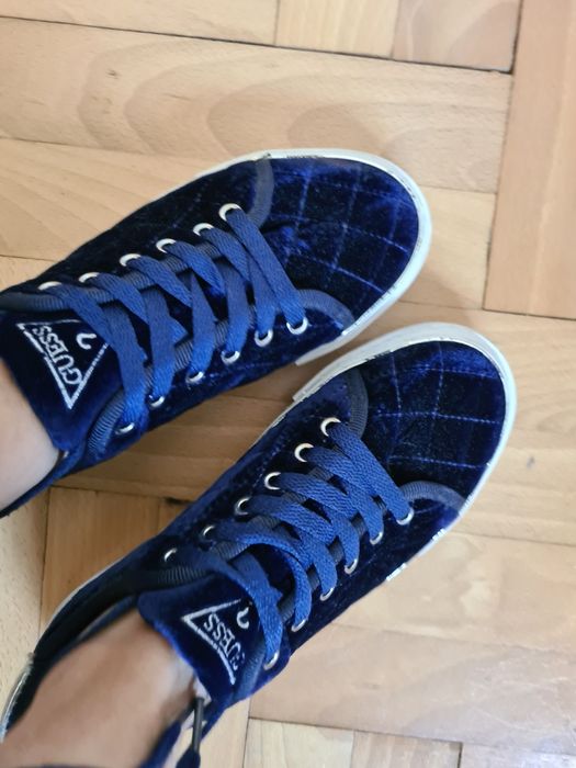 Buty trampki welurowe granatowe guess 37