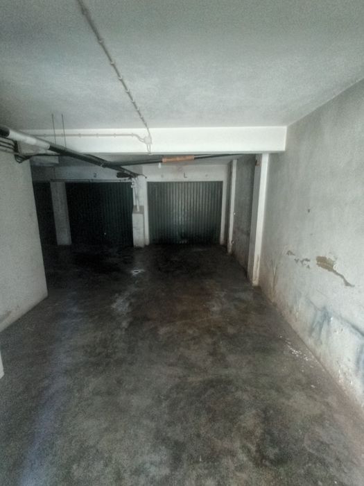 Arrendo garagem (box)