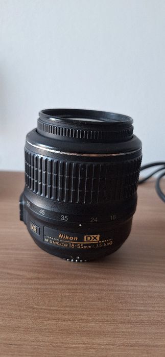 Câmera Nikon D3000 + Lente 18-55mm + Acessórios

Vendo Nikon D3000