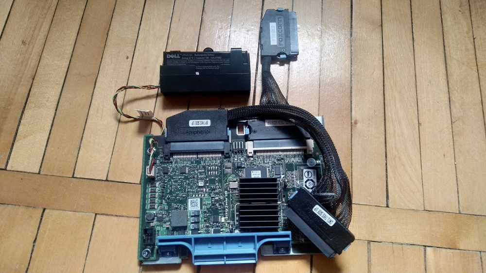 RAID Контролер DELL E2K-UCP-61-B