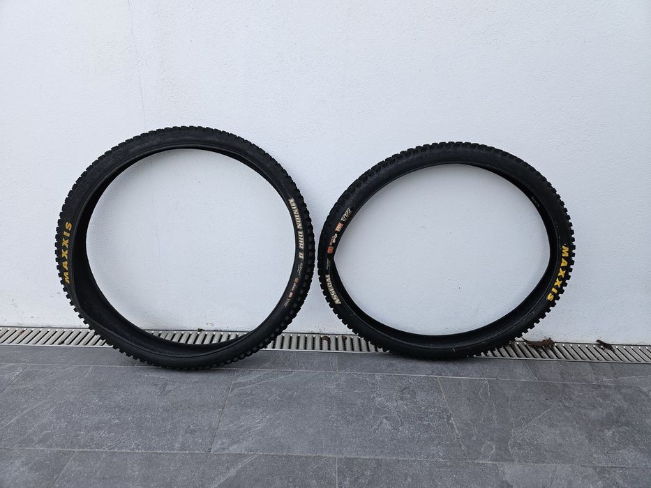 Pneus maxxis dhr2 e assegai