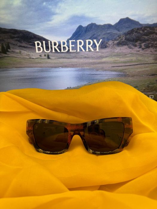Óculos de sol Burberry