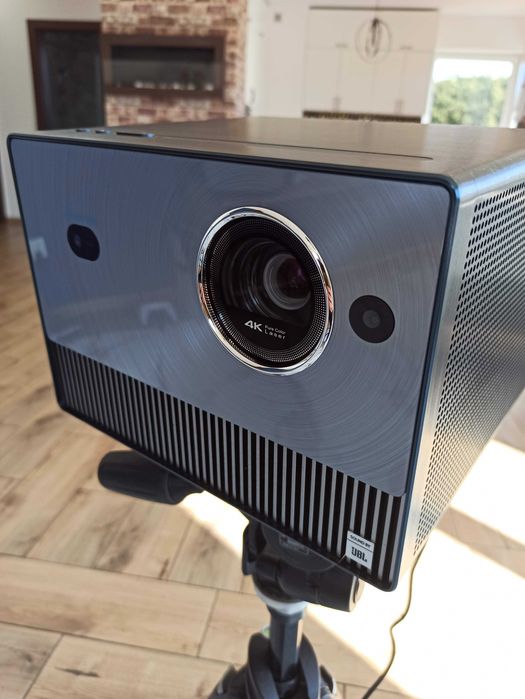 Projektor Hisense C1