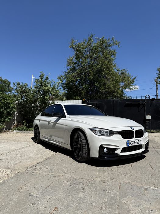 BMW F30 328i xDrive Sport Line