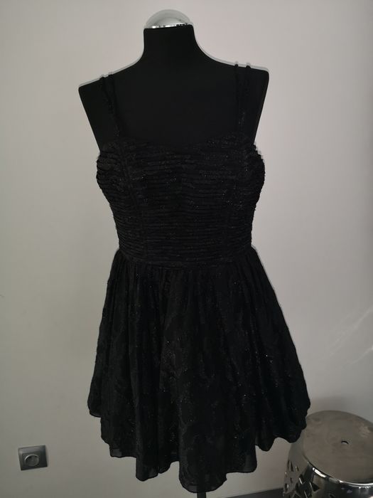 Sukienka czarna rozmiar 38/ 40