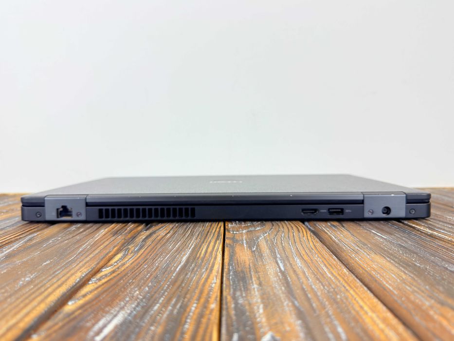 Ноутбук Для Роботи і Навчання Dell Latitude E5580 /Core i5-6300u/SSD 512 GB/ГАРАНТІЯ
