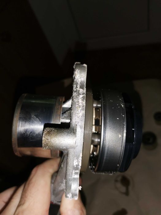 Помпа, ролики VAG Passat B8