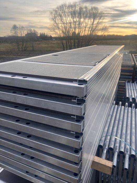 Rusztowanie elewacyjne Plettac 94m2