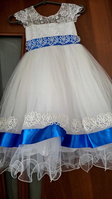 Сукня платье нарядне 2 3 роки 92 98 110 причастя  весна літо лот