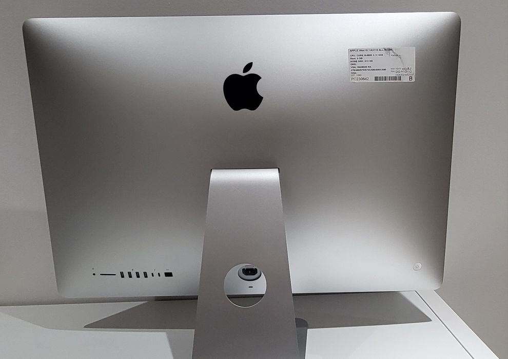 Vende-se Computador Apple iMac A2115, All-in-One.
