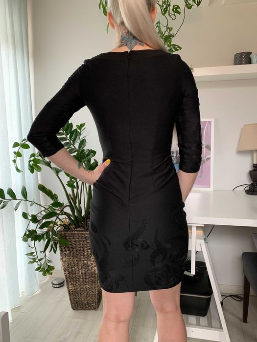 Czarna sukienka Pretty One