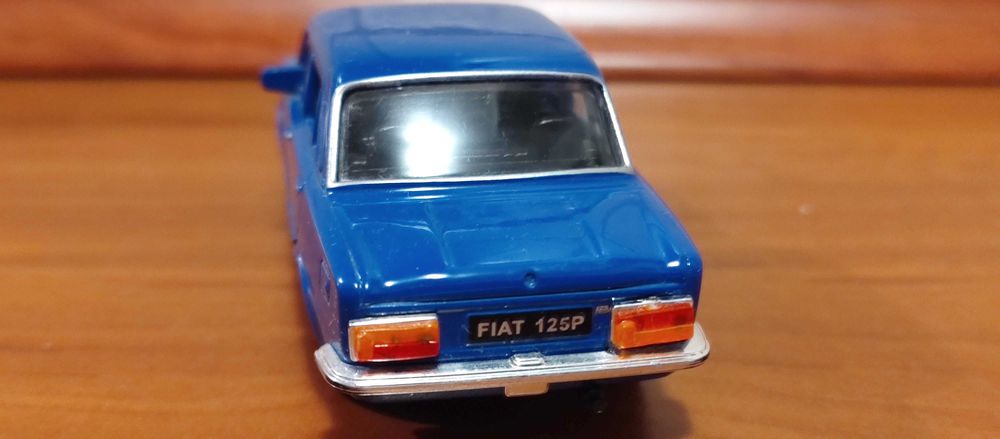 Welly Fiat 126 - Polski Fiat 126p 1972-2000 1/34-1/39 - Modelo De Metal Para Coche