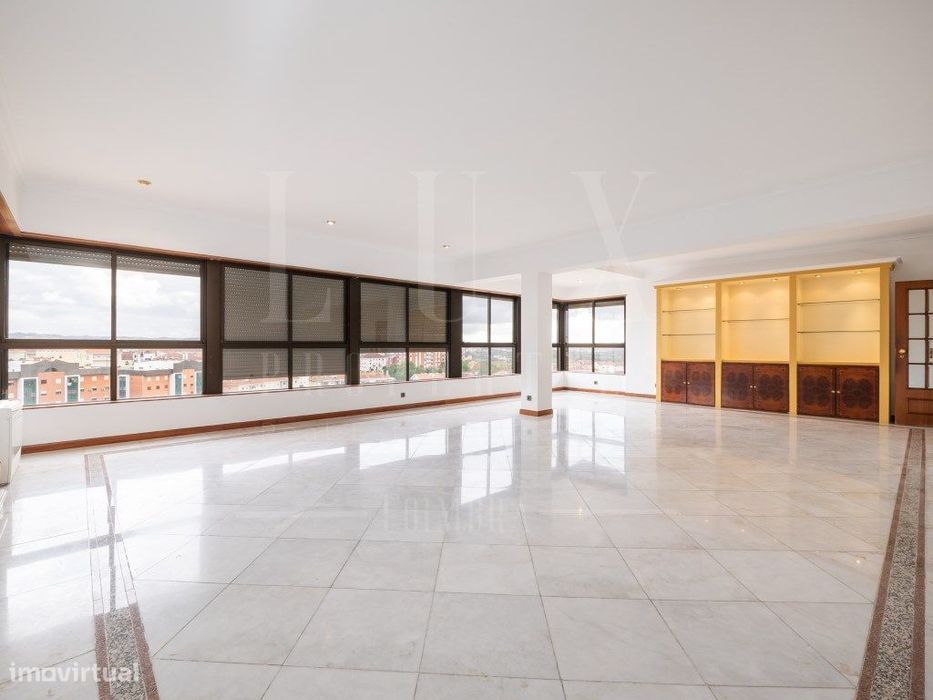 T4 Apartment | Rua Machado de Castro, Coimbra