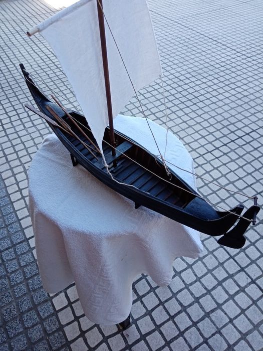 Barca serrana Penacova 62 cm igual à outra, mais pequena