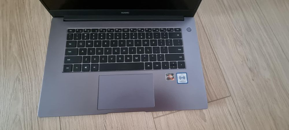 Laptop Huawei MateBook D15