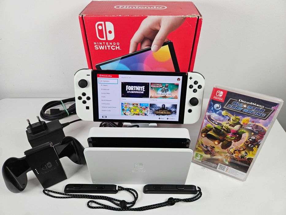 Nintendo Switch OLED biały – kompletny zestaw z grą DreamWorks