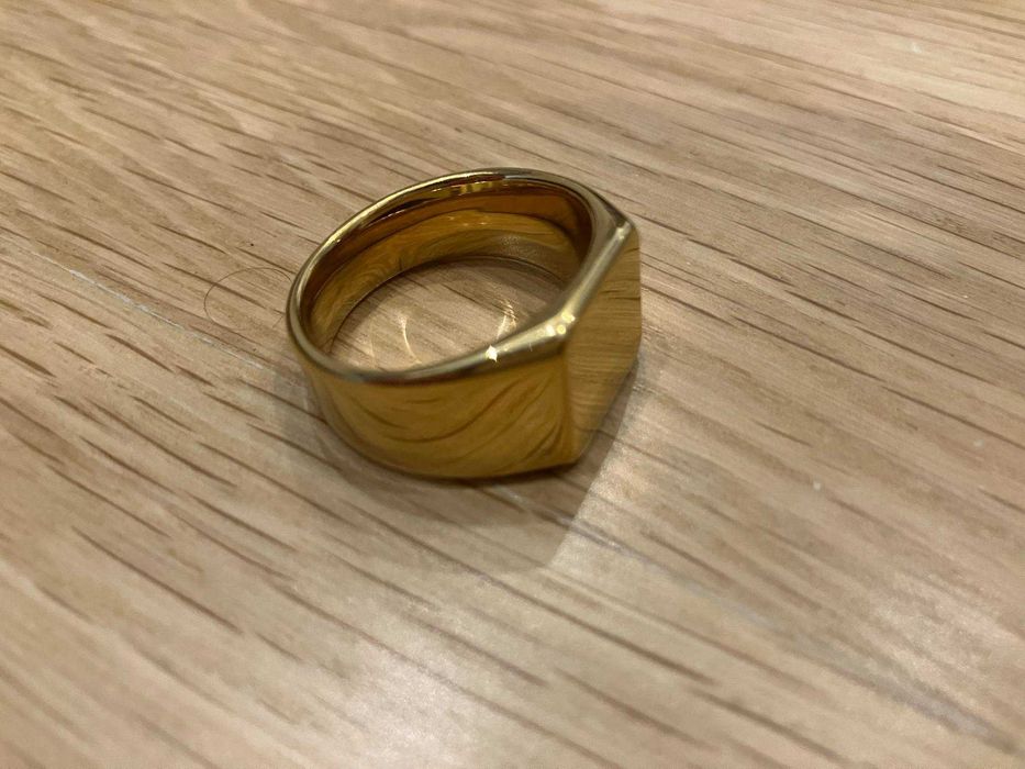 Sygnet 18K (próba  750) klasyczny męski, kolor złoty