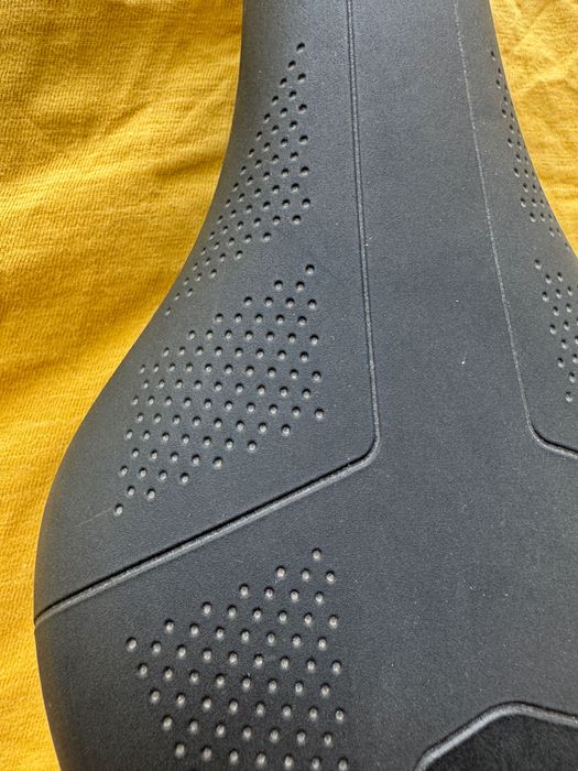 Низькопрофільне велосидіння Selle Royal