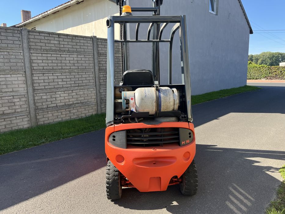 Wozek widłowy linde h16t-03
