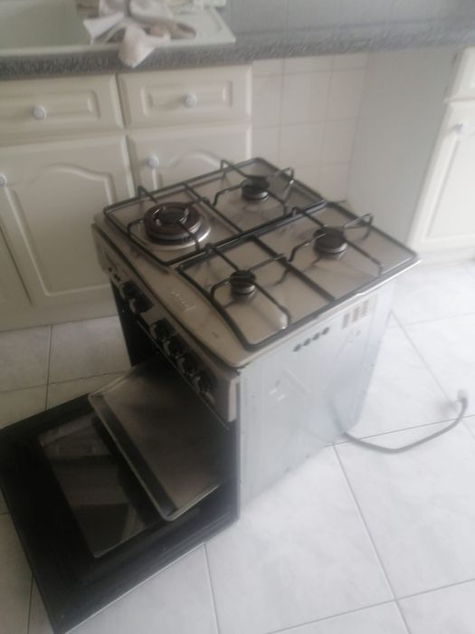 Fogão com forno a gaz Balay
