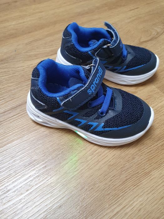 Świecące adidasy Sprandi rozmiar 21 chłopięce