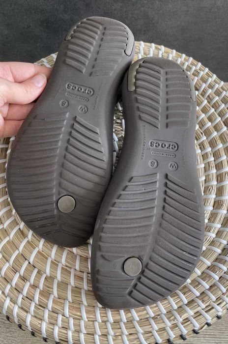 Crocs japonki sexi flip espresso W6 36/37