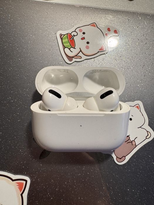 AirPods Pro б/у в чудовому стані