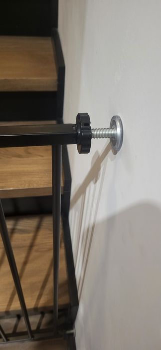 Bramka zabezpieczającą na schody