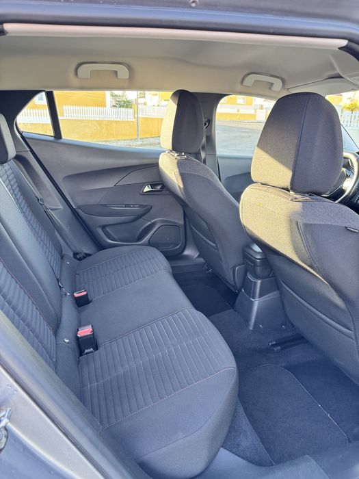 Peugeot 2008 active business