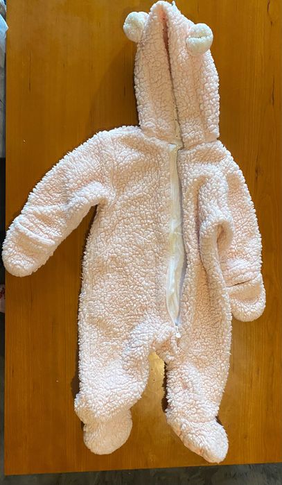 Macacão de bebé rosa