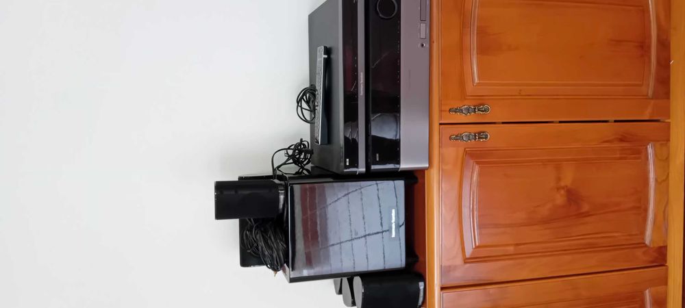 Aparelho de música para televisão.